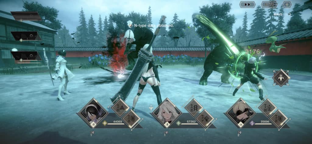 Nier Reincarnation combat with 2p, A2, and 9S.